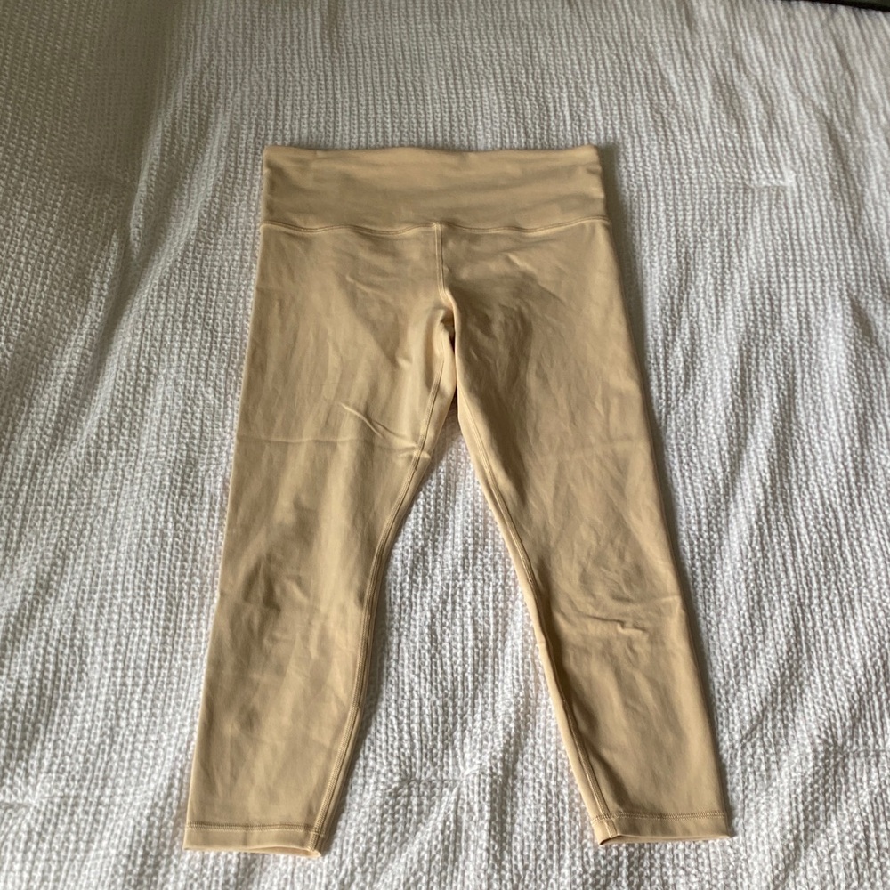 Woman’s Pale Pink Ultra High Rise Elation 7/8 Tight Leggings - Picture 5 of 9